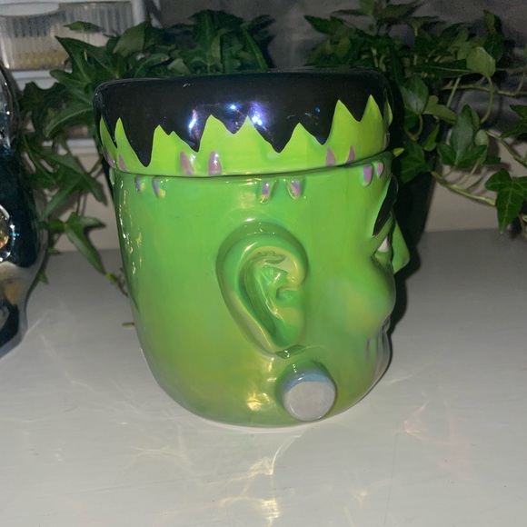 Martha Stewart  Iridescent Frankenstein Canister Candle - Picture 7 of 14